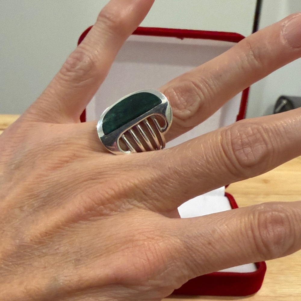 Peruvian Silver Green Stone Statement Ring Size 7… - image 3